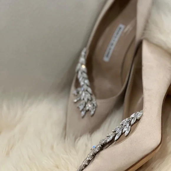 Manolo Blahnik - Picture 2 of 6